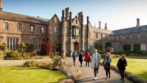 york students - AM Removals a comprehensive moving service for students